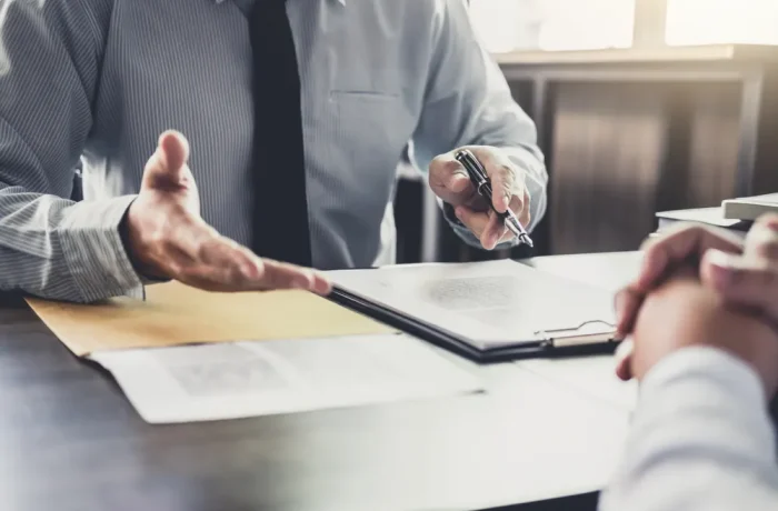 الاستشارات القانونية